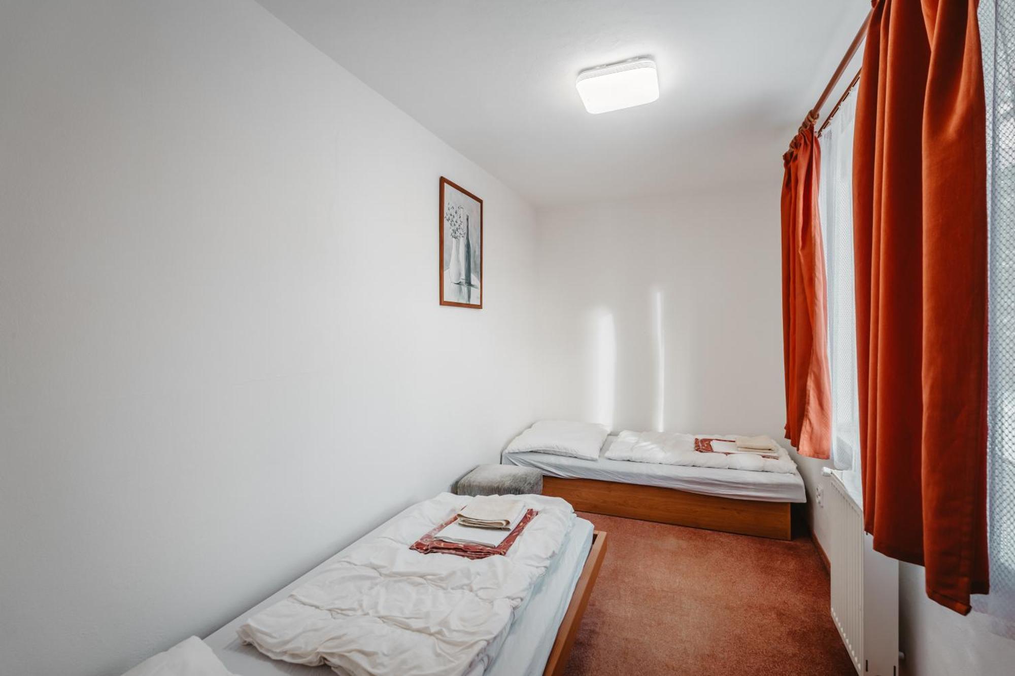 Chata Kubinska Hola Dolny Kubin Bagian luar foto
